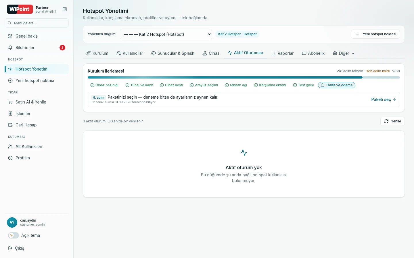 Aktif oturumlar ekranı: o anda bağlı hotspot kullanıcılarının listesi ve 30 saniyede bir yenilenen sayaç.