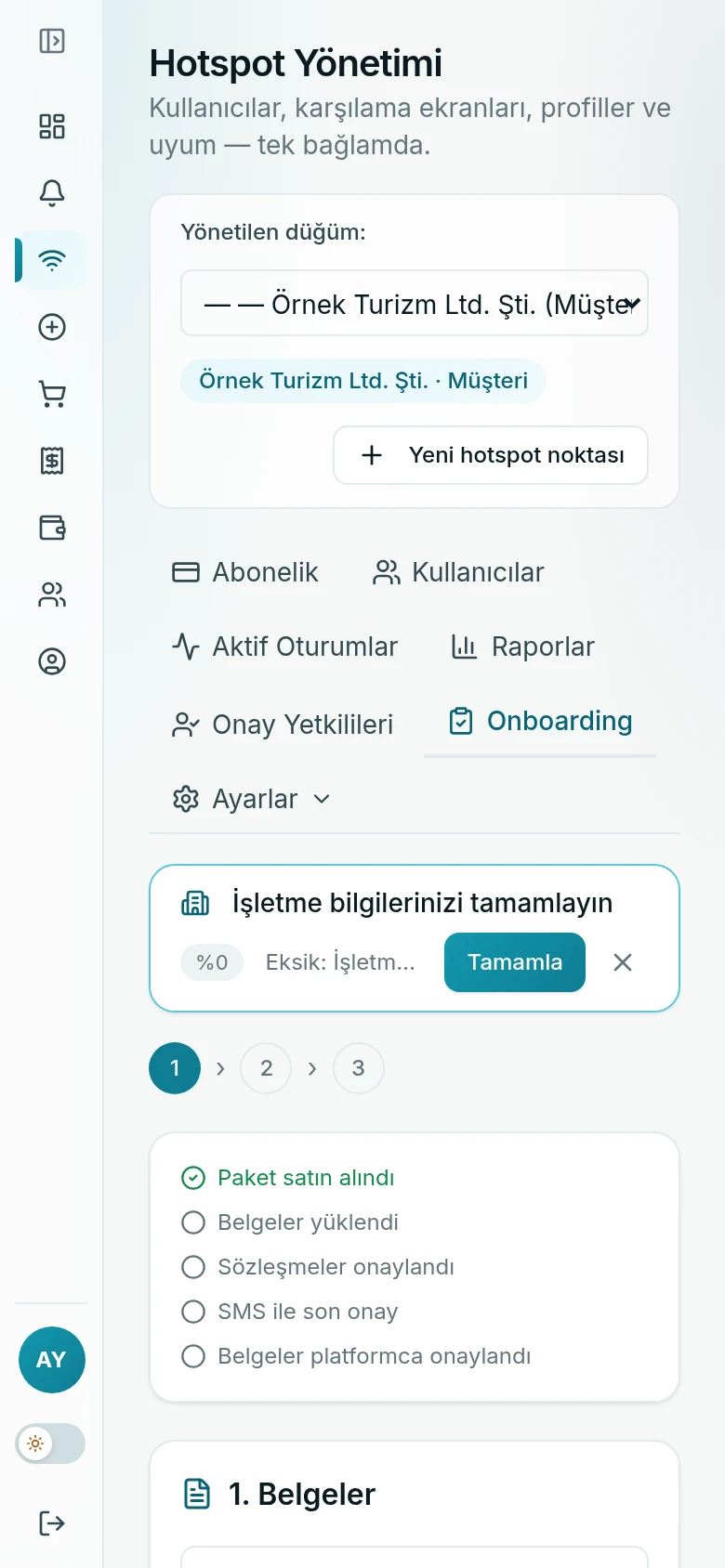 Aynı ekranın telefon görünümü; sol menü kapalı, içerik tek sütun.